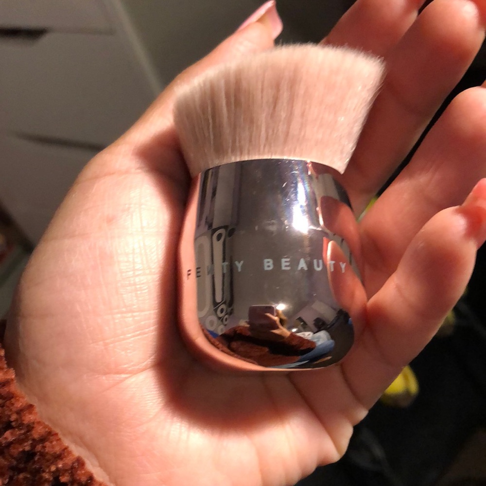 Fenty kabuki brush